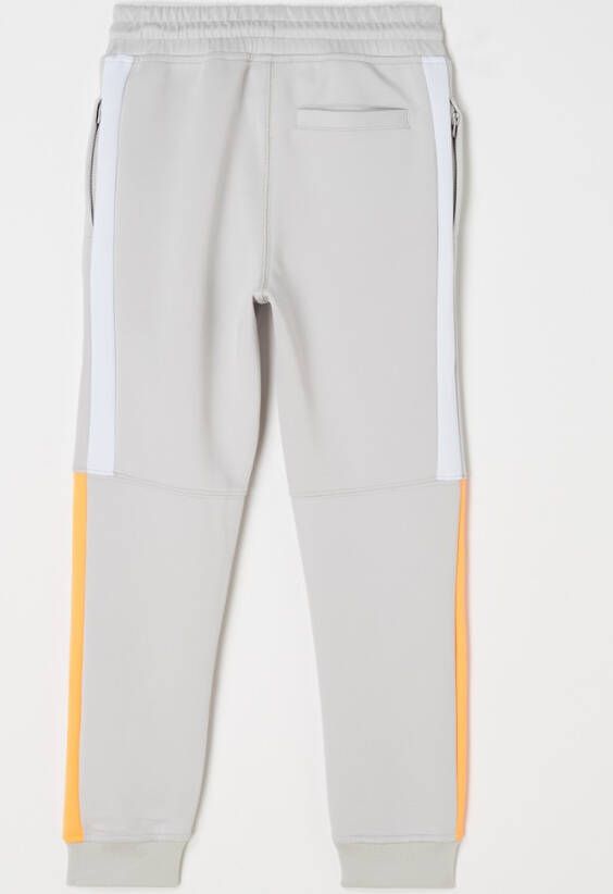 Black Bananas Victory tapered fit trackpants met logo en ritszakken